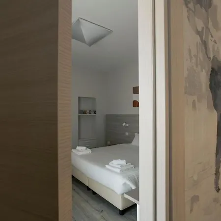 Livingstone 4*