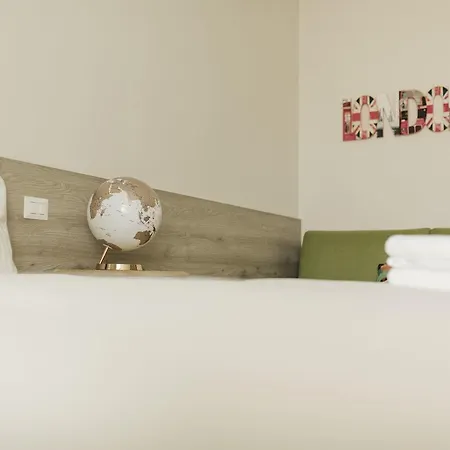 Bed & Breakfast Livingstone 4*