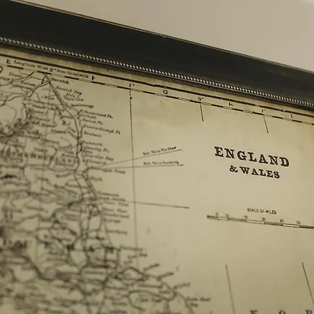 Livingstone Bed & Breakfast 4*