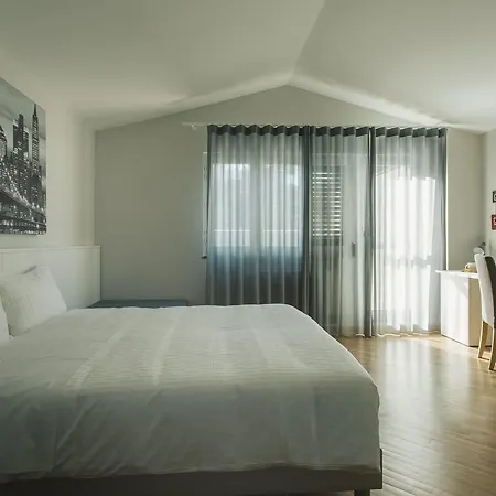 Livingstone Bed & Breakfast 4*